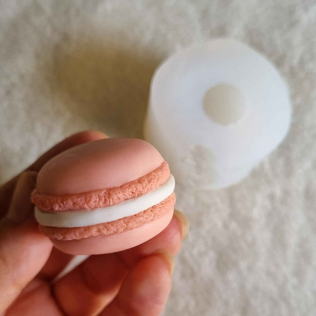 Silicone Kaarsmal – 3D Macaron Ontwerp (Wit)